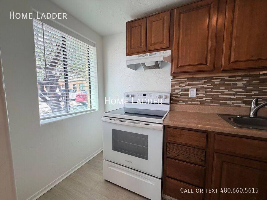 2115 N Oracle Rd #4104 - Photo 4 of 9