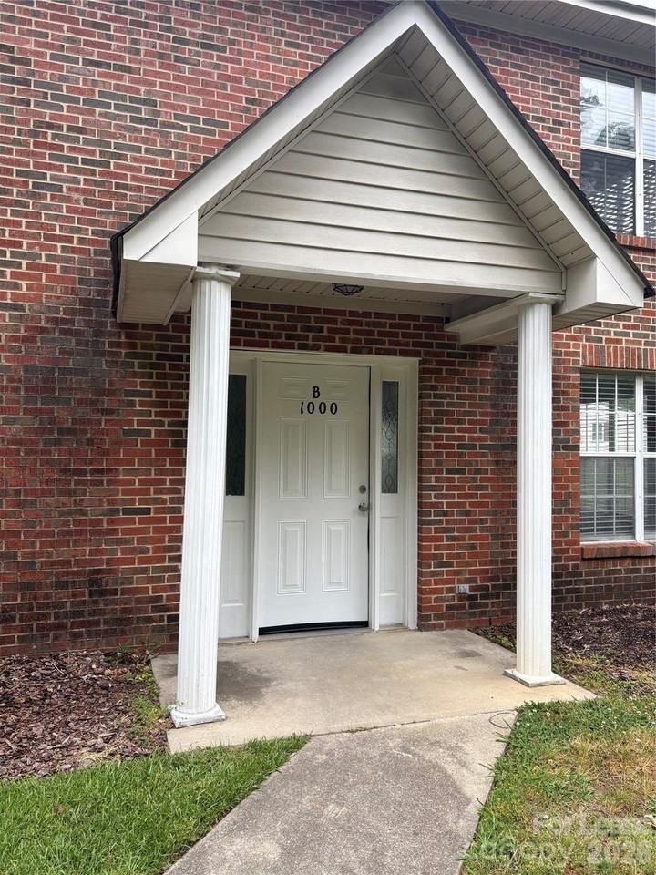 1000 Mt Holly Huntersville Rd #B - Photo 2 of 25