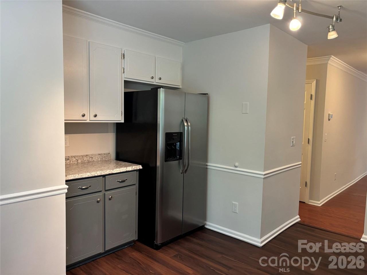 10221 Grand Junction Rd - Photo 5 of 28