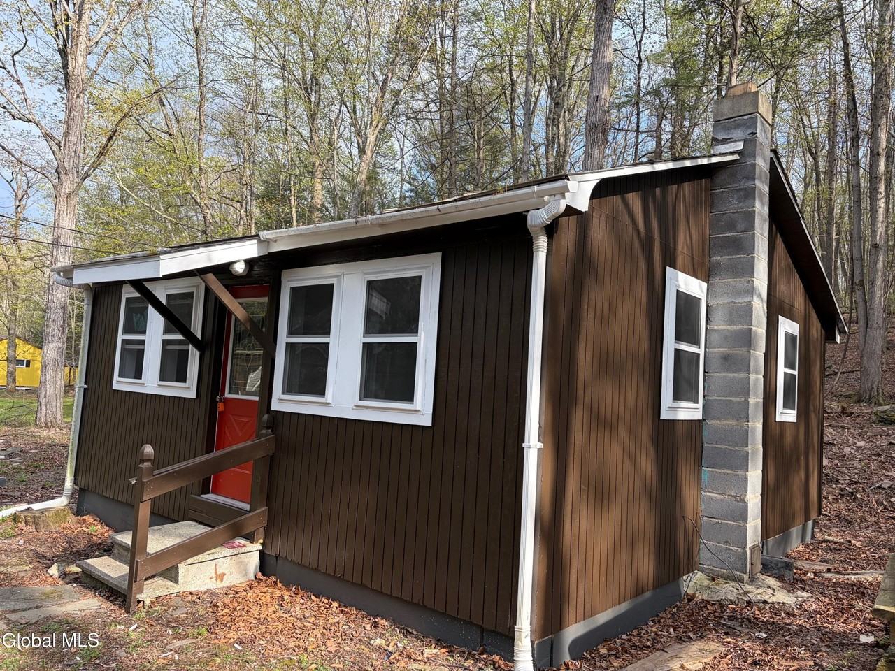 49 Lowerre Ln - Photo 2 of 7