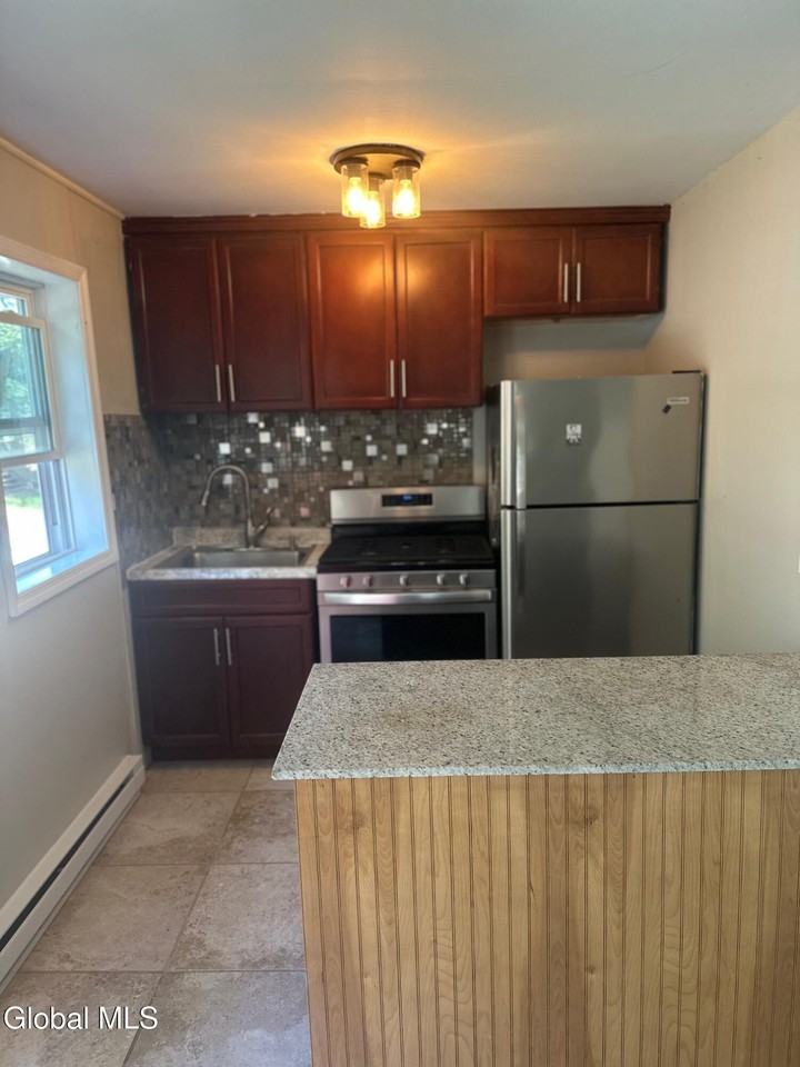 49 Lowerre Ln - Photo 3 of 7