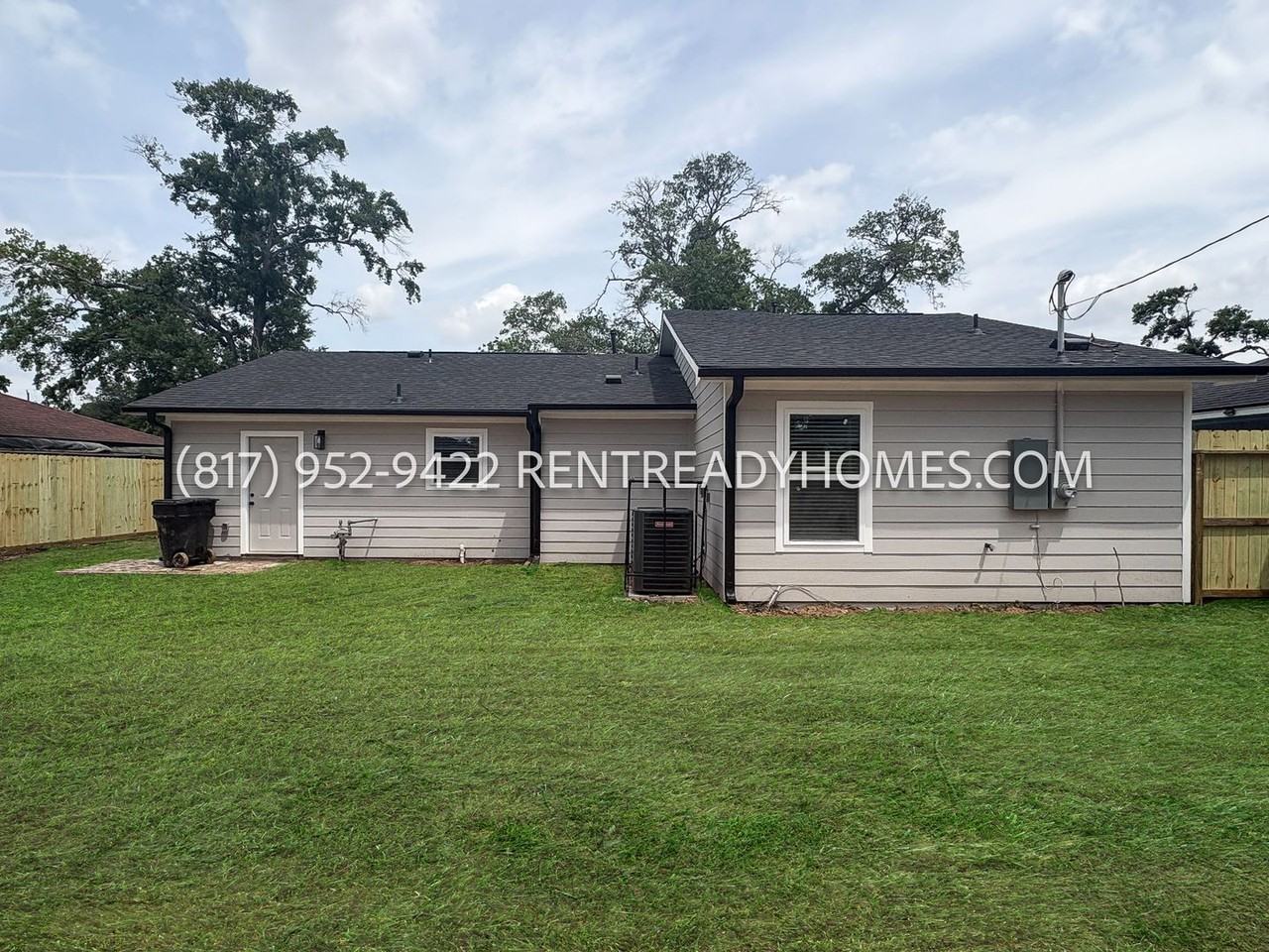 6418 Hirondel St - Photo 3 of 23