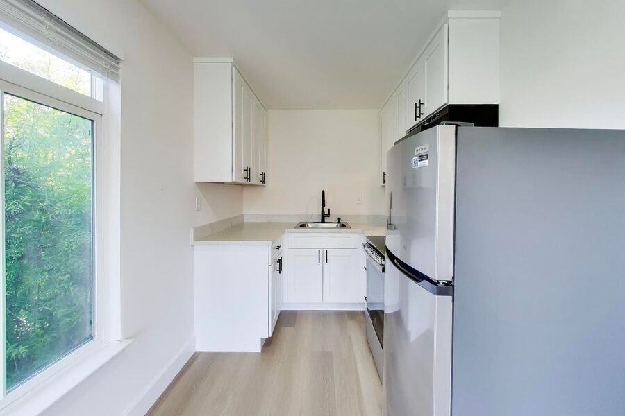486 Beech St #05 - Photo 2 of 21