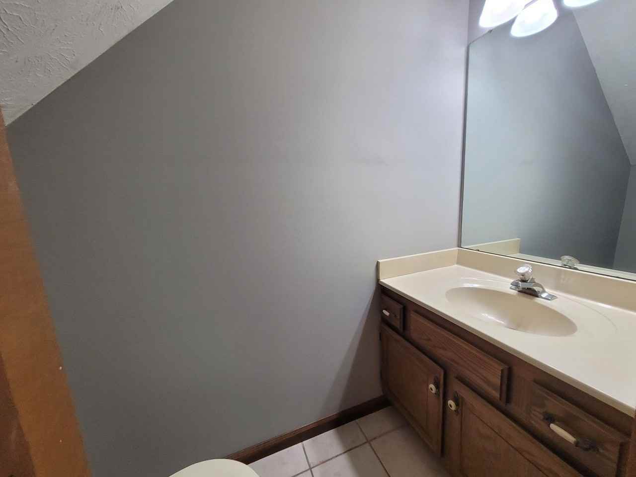 4333 Frontenac Dr - Photo 4 of 20