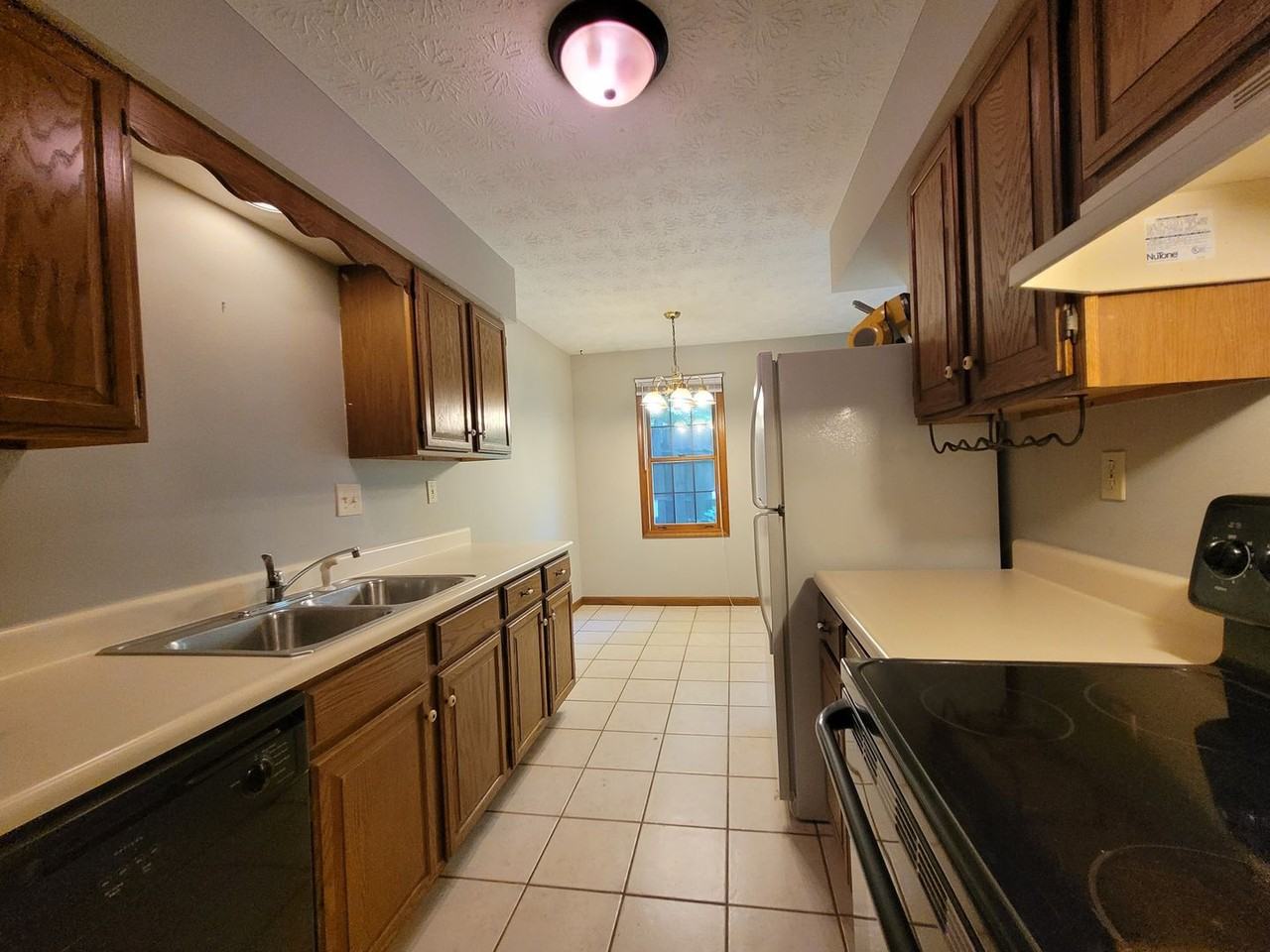 4333 Frontenac Dr - Photo 6 of 20