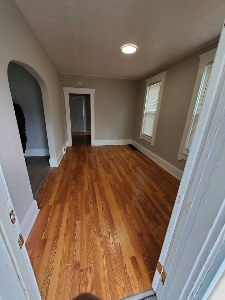 4216 Clybourne Ave - Photo 3 of 22