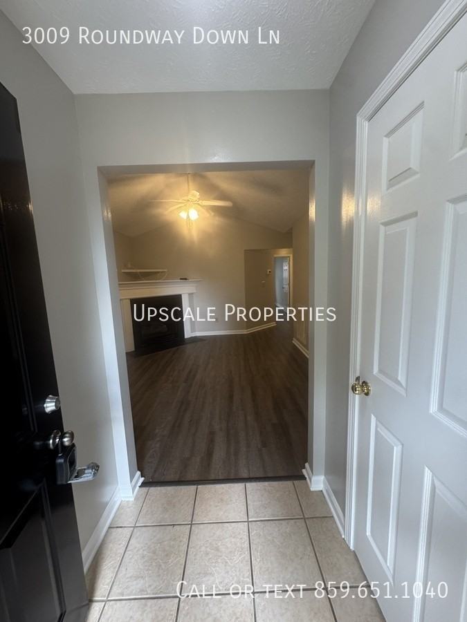 3009 Roundway Down Ln - Photo 3 of 18