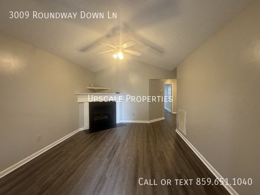 3009 Roundway Down Ln - Photo 4 of 18