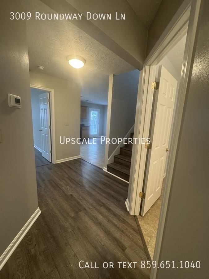 3009 Roundway Down Ln - Photo 6 of 18