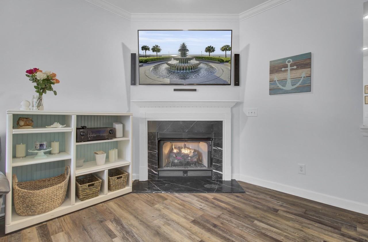 1443 Wellbrooke Ln - Photo 5 of 32