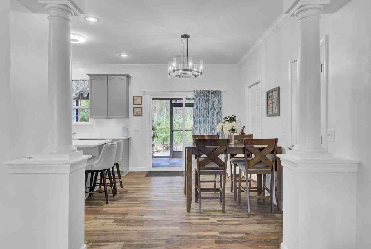 1443 Wellbrooke Ln - Photo 7 of 32