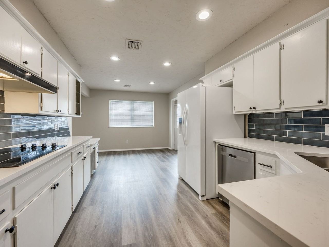 6429 N Harvard Ave - Photo 6 of 33