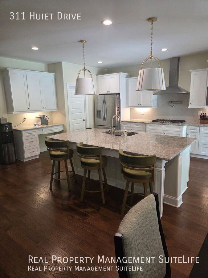 311 Huiet Dr - Photo 3 of 41