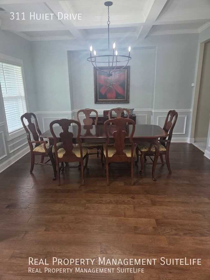 311 Huiet Dr - Photo 5 of 41