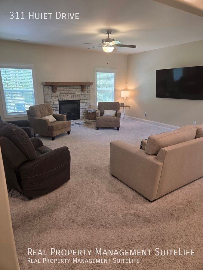 311 Huiet Dr - Photo 7 of 41