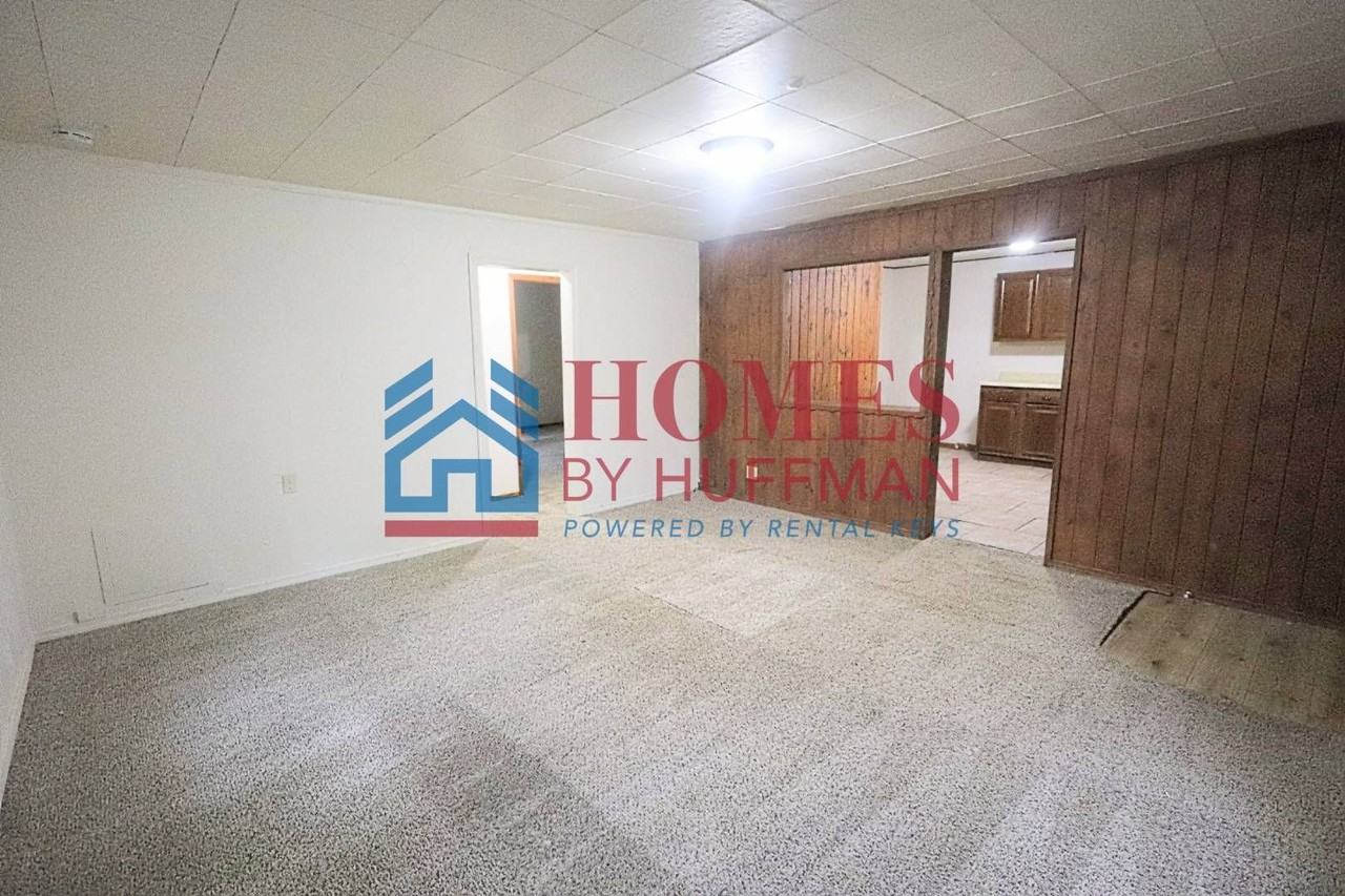 2613 Cass Ave - Photo 3 of 15