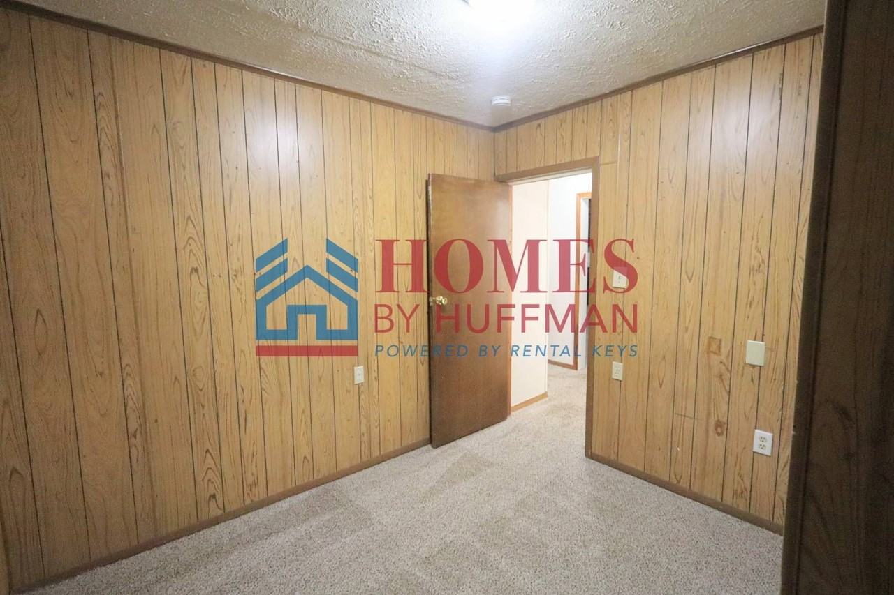 2613 Cass Ave - Photo 4 of 15