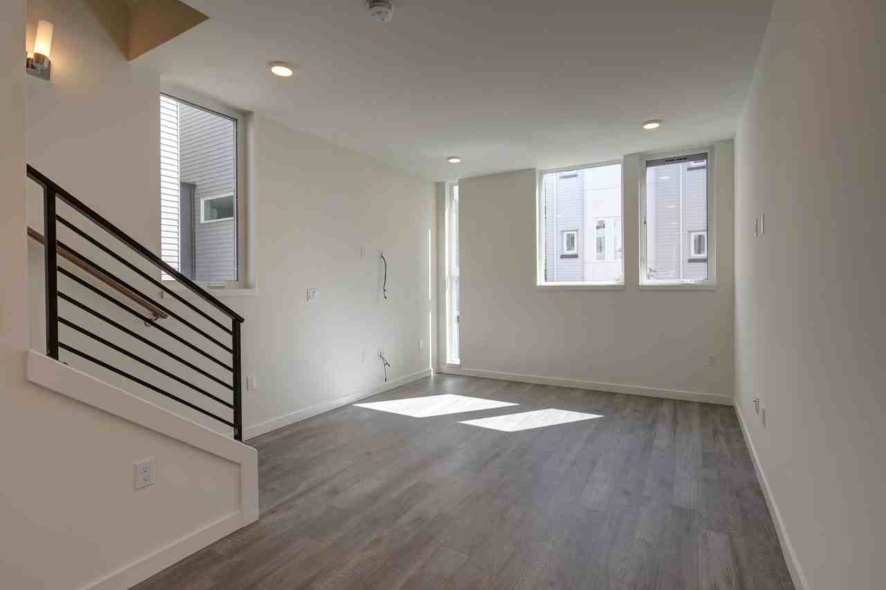 1330 E Spring St - Photo 4 of 19