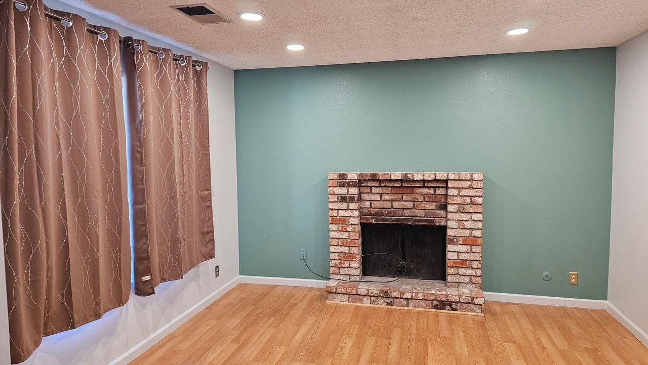 771 Quartz Ln - Photo 5 of 35