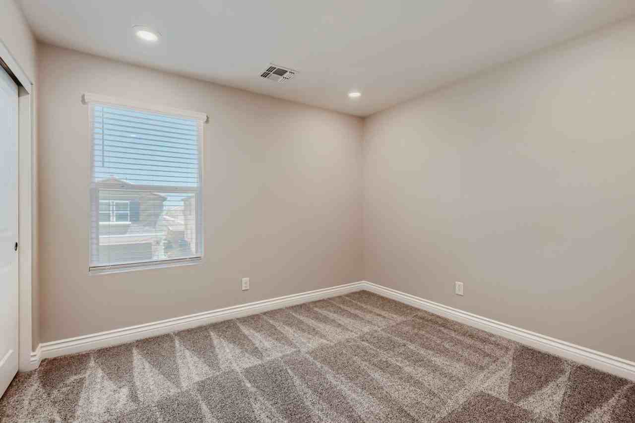 5774 Blue Serenity Ct - Photo 5 of 17