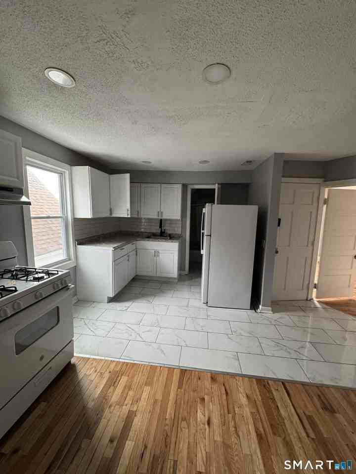 232 View St #3 - Photo 2 of 8