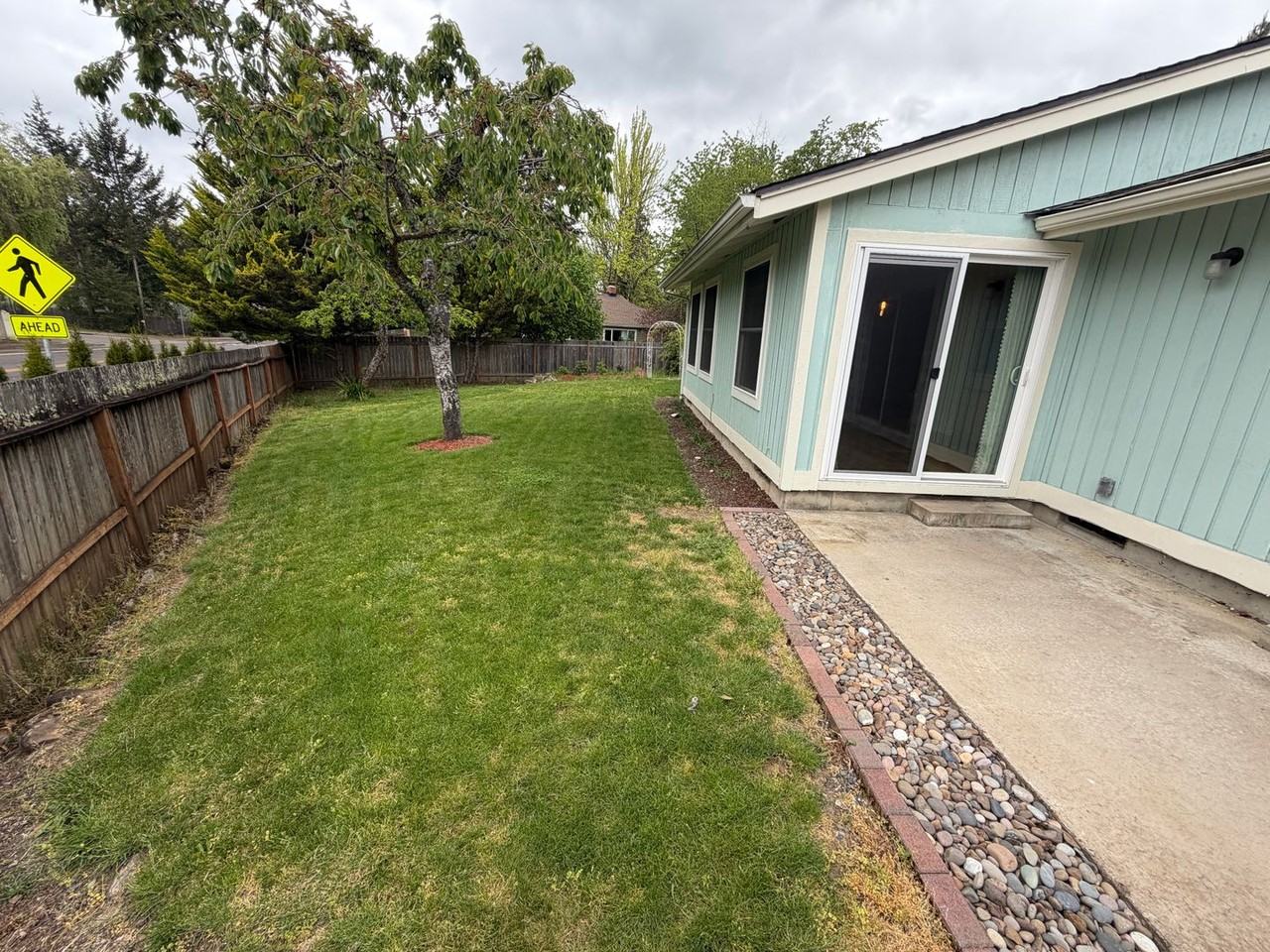 2078 Nw Lance Way - Photo 5 of 22