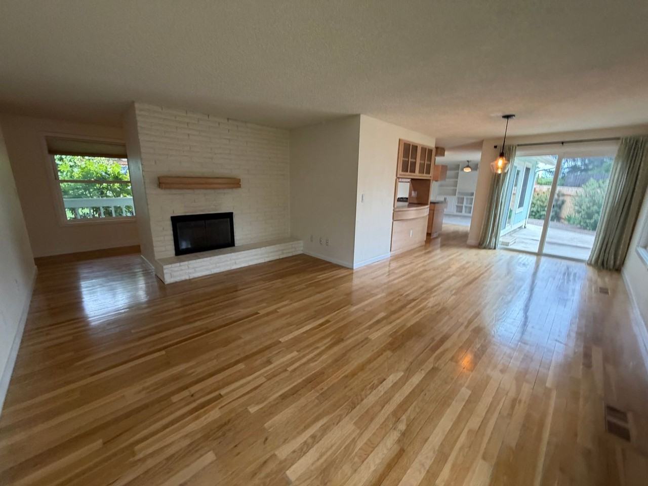 2078 Nw Lance Way - Photo 7 of 22