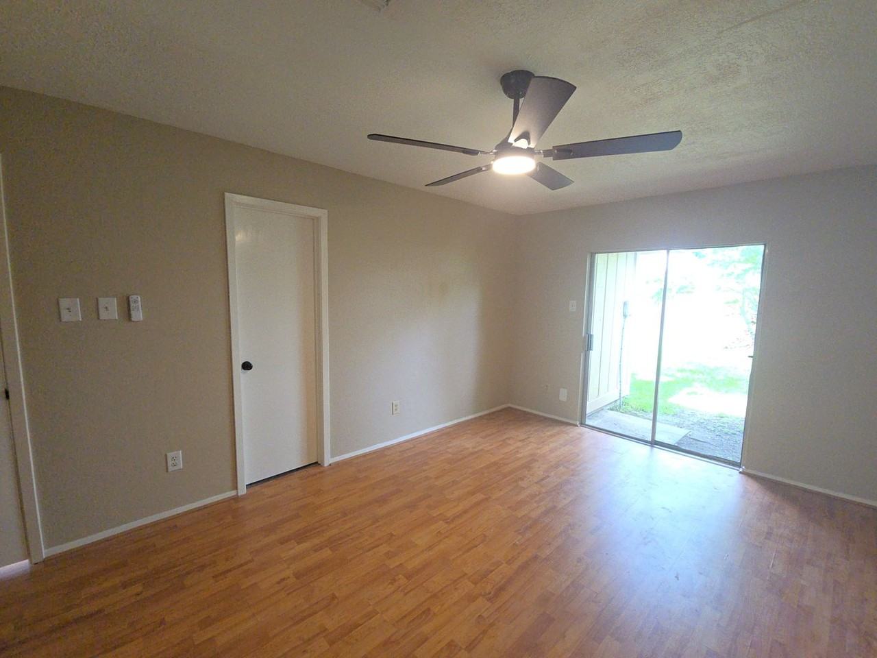11130 Thunderhaven Dr - Photo 7 of 23
