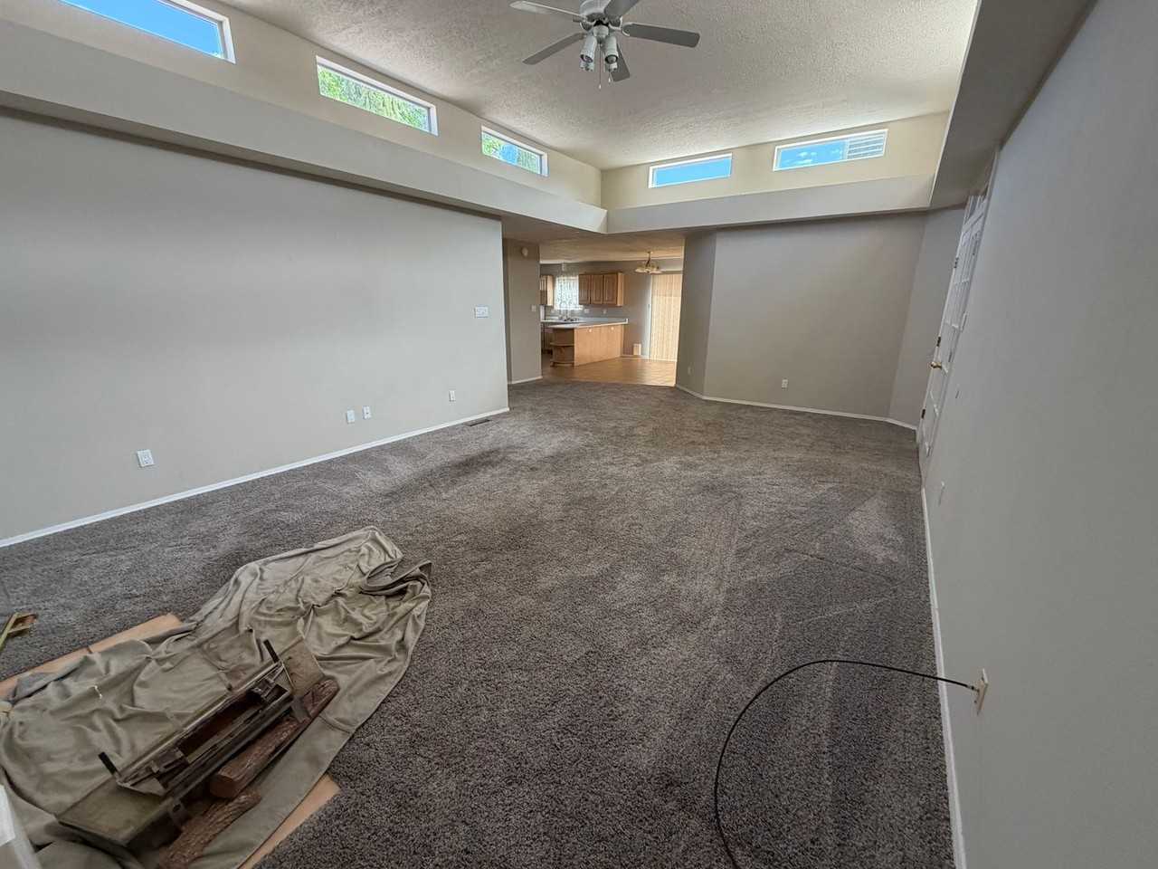 6852 Kelly Ann Rd Ne - Photo 5 of 40