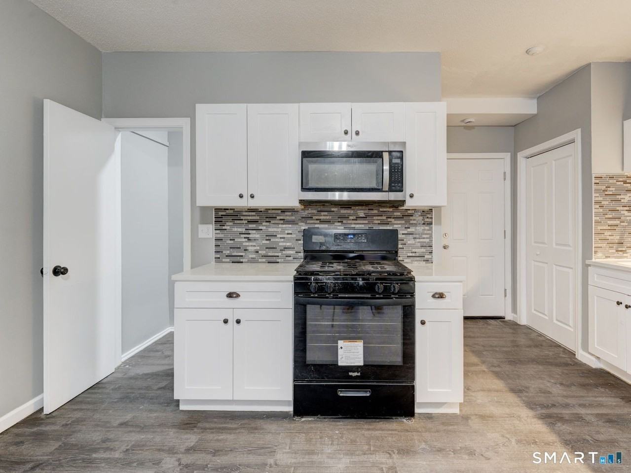 100 Broad St #2W - Photo 5 of 27