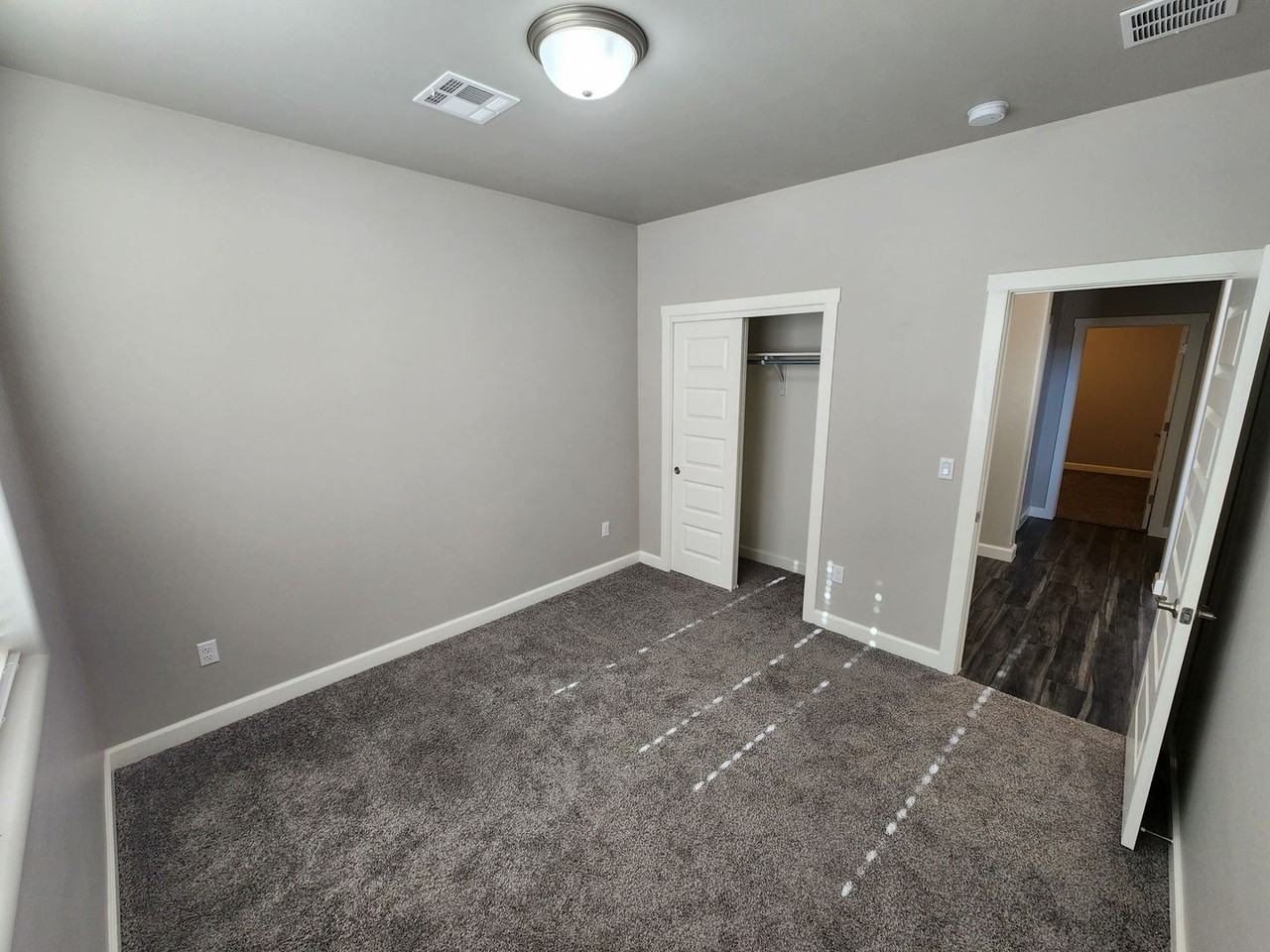 6221 Quicksilver St - Photo 5 of 43