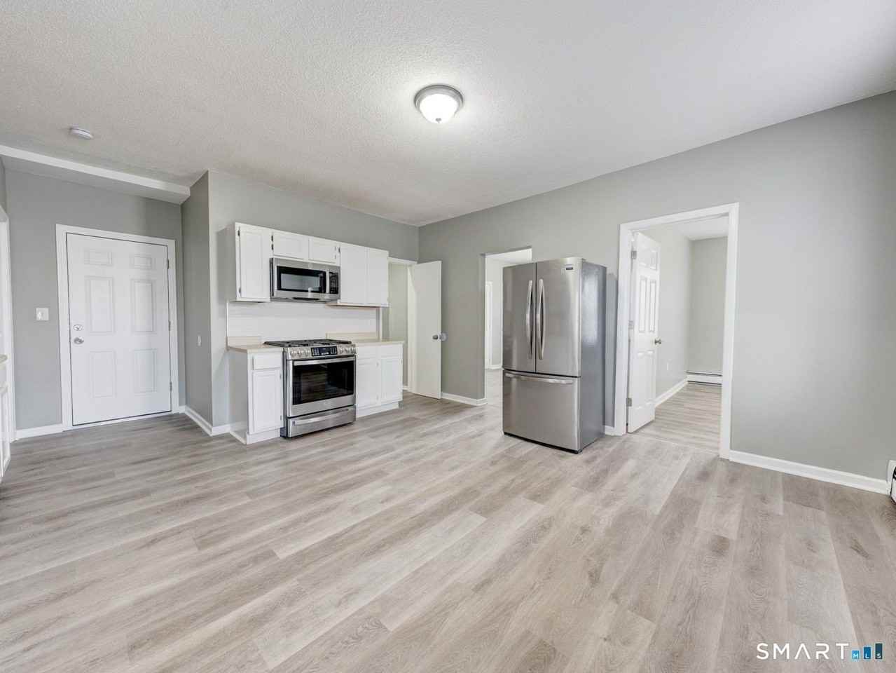 100 Broad St #3E - Photo 4 of 24