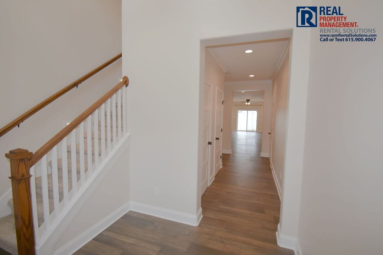 3414 Pershing Dr - Photo 2 of 23