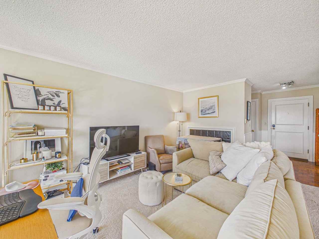 456 Mariners Island Blvd #317 - Photo 6 of 21