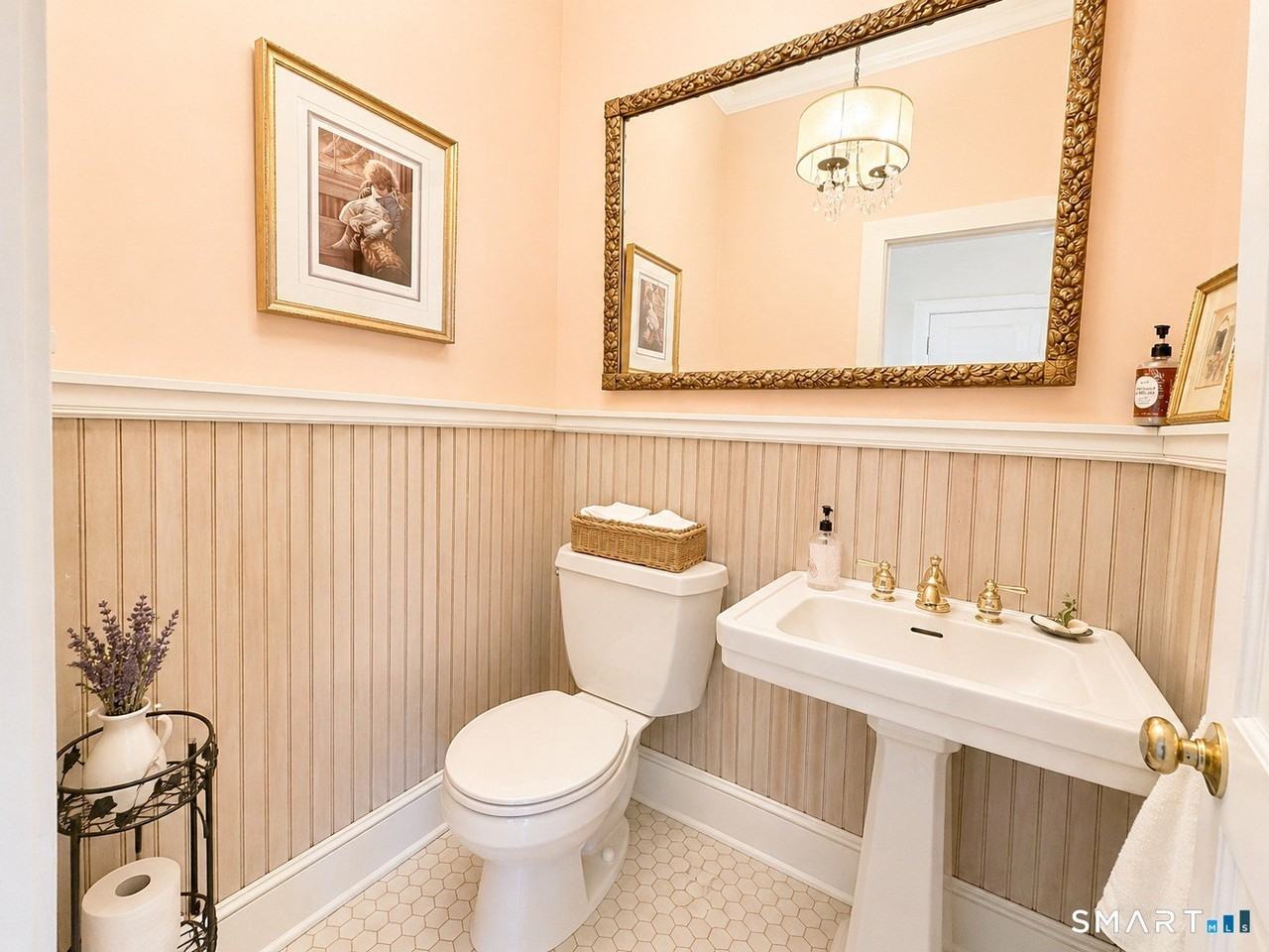 280 1st Ave - Photo 6 of 24