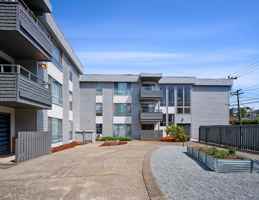 featured image of 900 Sw Holden St