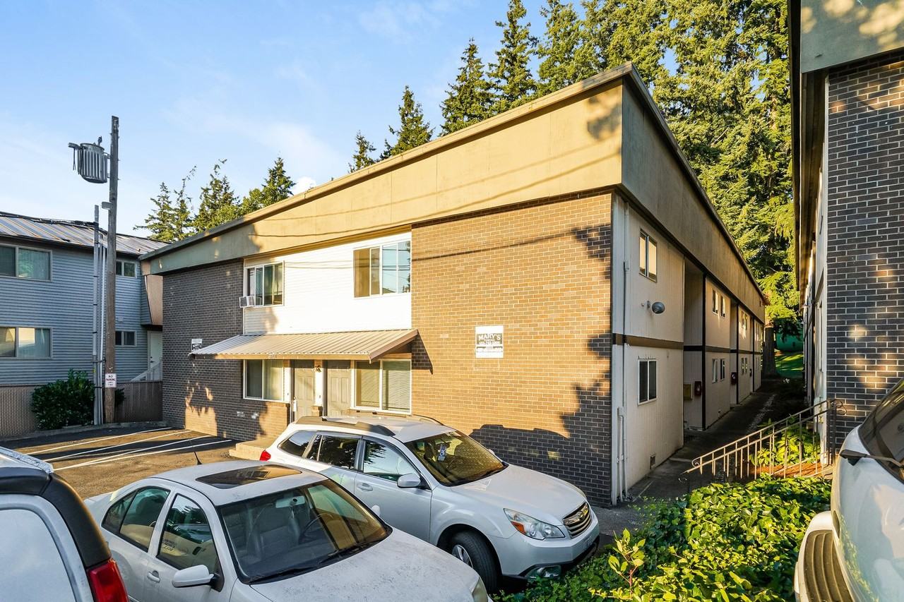 Fairway Apartments - Photo 7 of 11