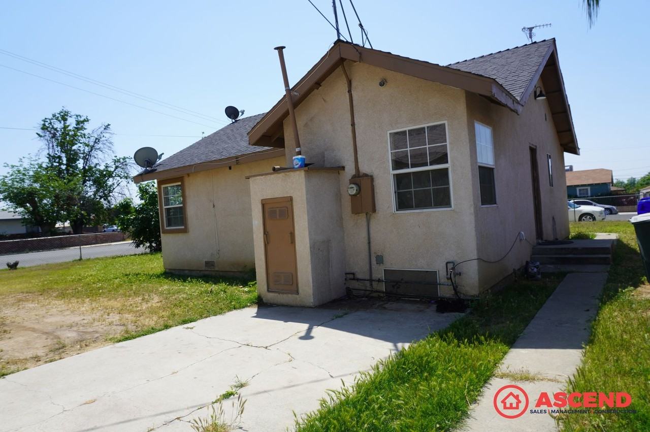 430 Goodman St - Photo 5 of 5
