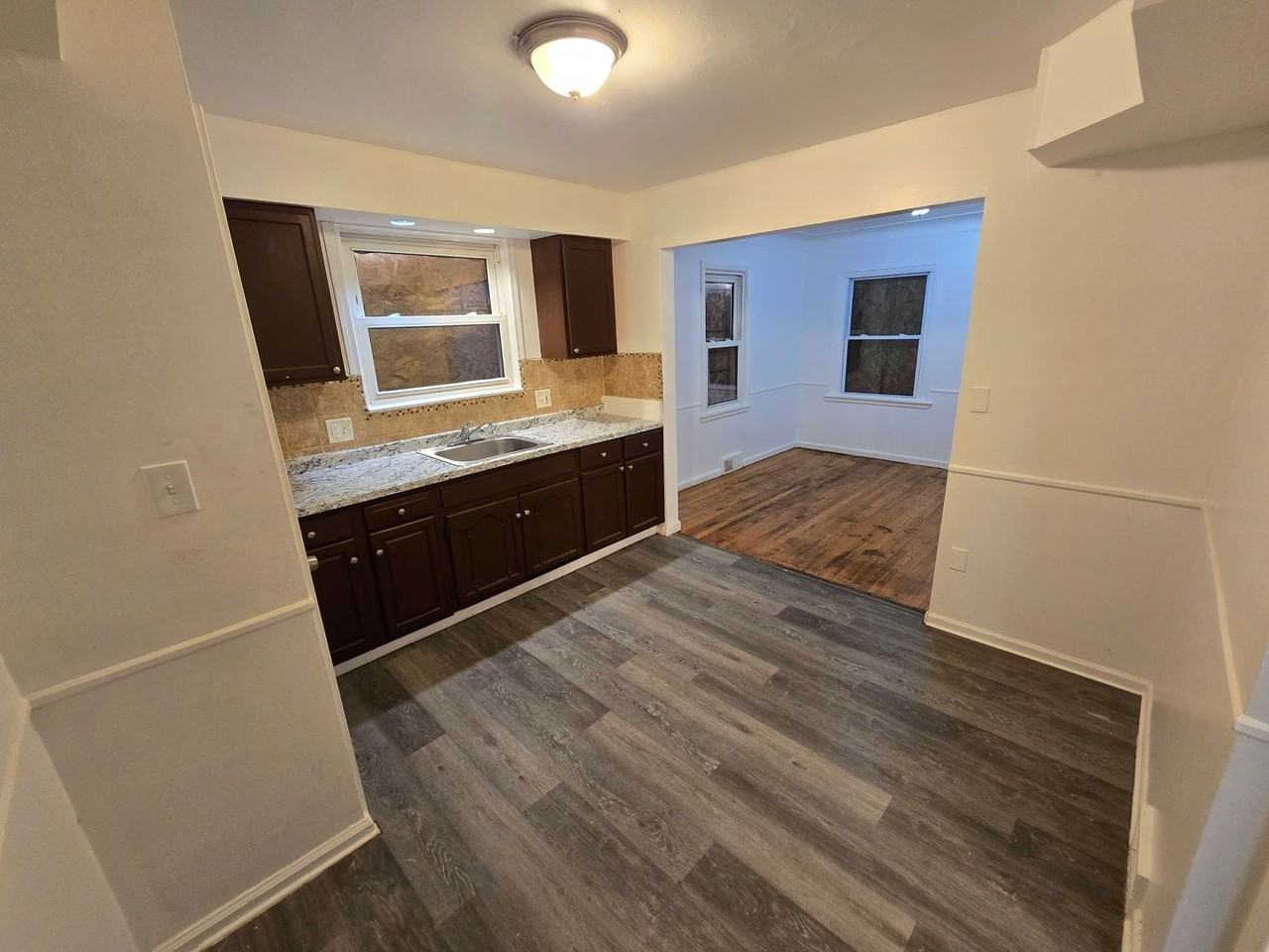 11620 Rossiter St - Photo 4 of 4