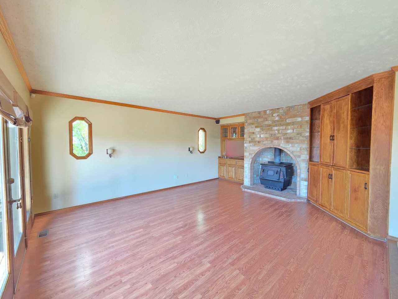7706 E Woodview Dr - Photo 3 of 49
