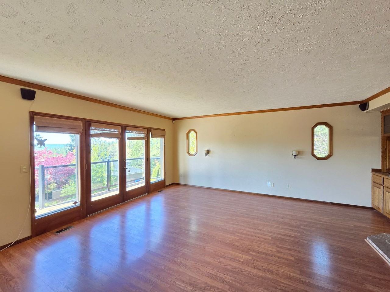 7706 E Woodview Dr - Photo 7 of 49