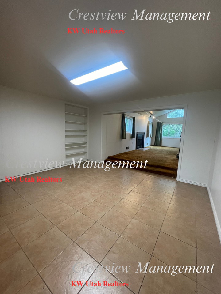 2225 E Fardown Ave - Photo 2 of 25