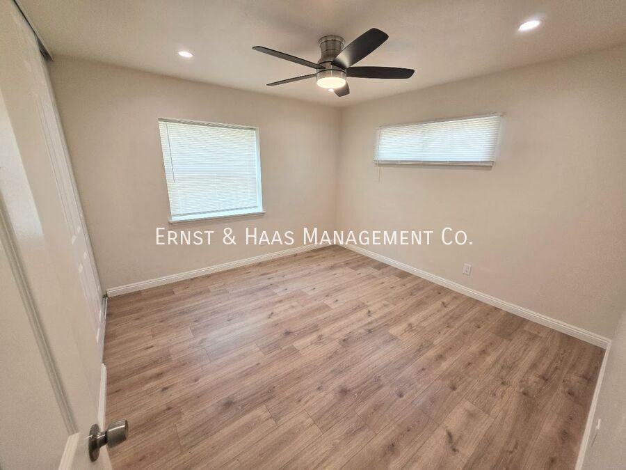 8459 Luxor St - Photo 7 of 13