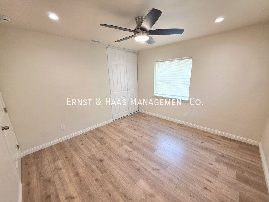 8459 Luxor St - Photo 6 of 11