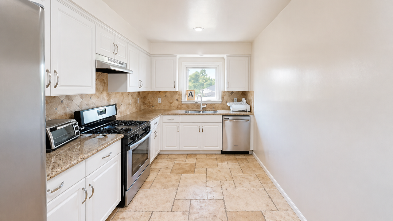 5135 63rd St - Photo 5 of 23