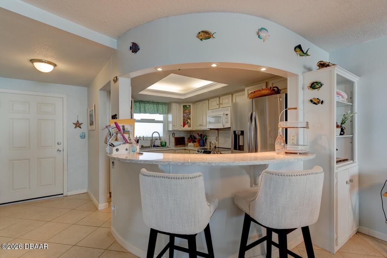 915 Ocean Shore Blvd #701 - Photo 7 of 29