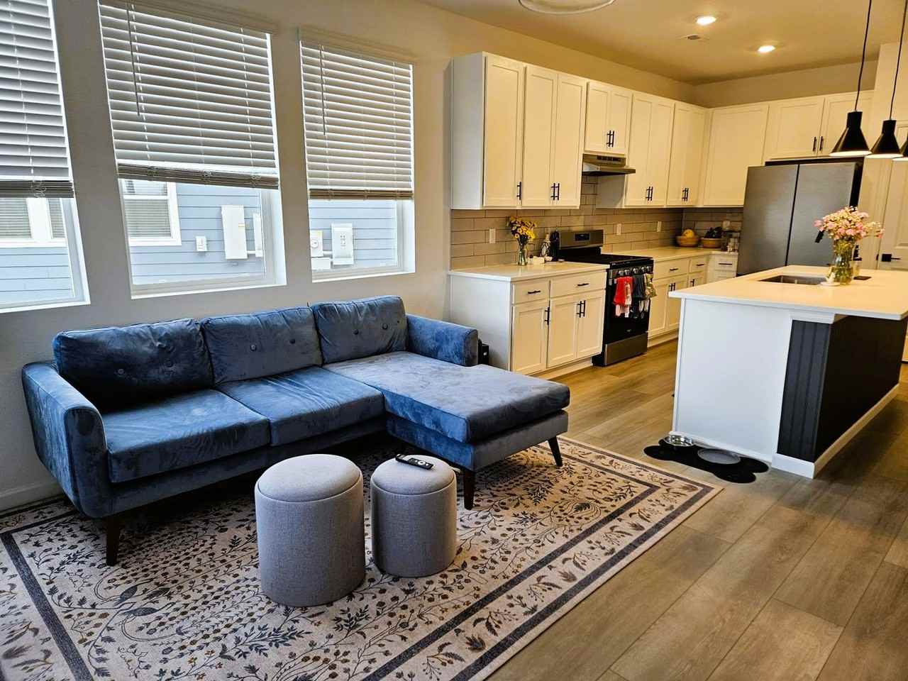 1811 Zephyr Rd - Photo 3 of 16