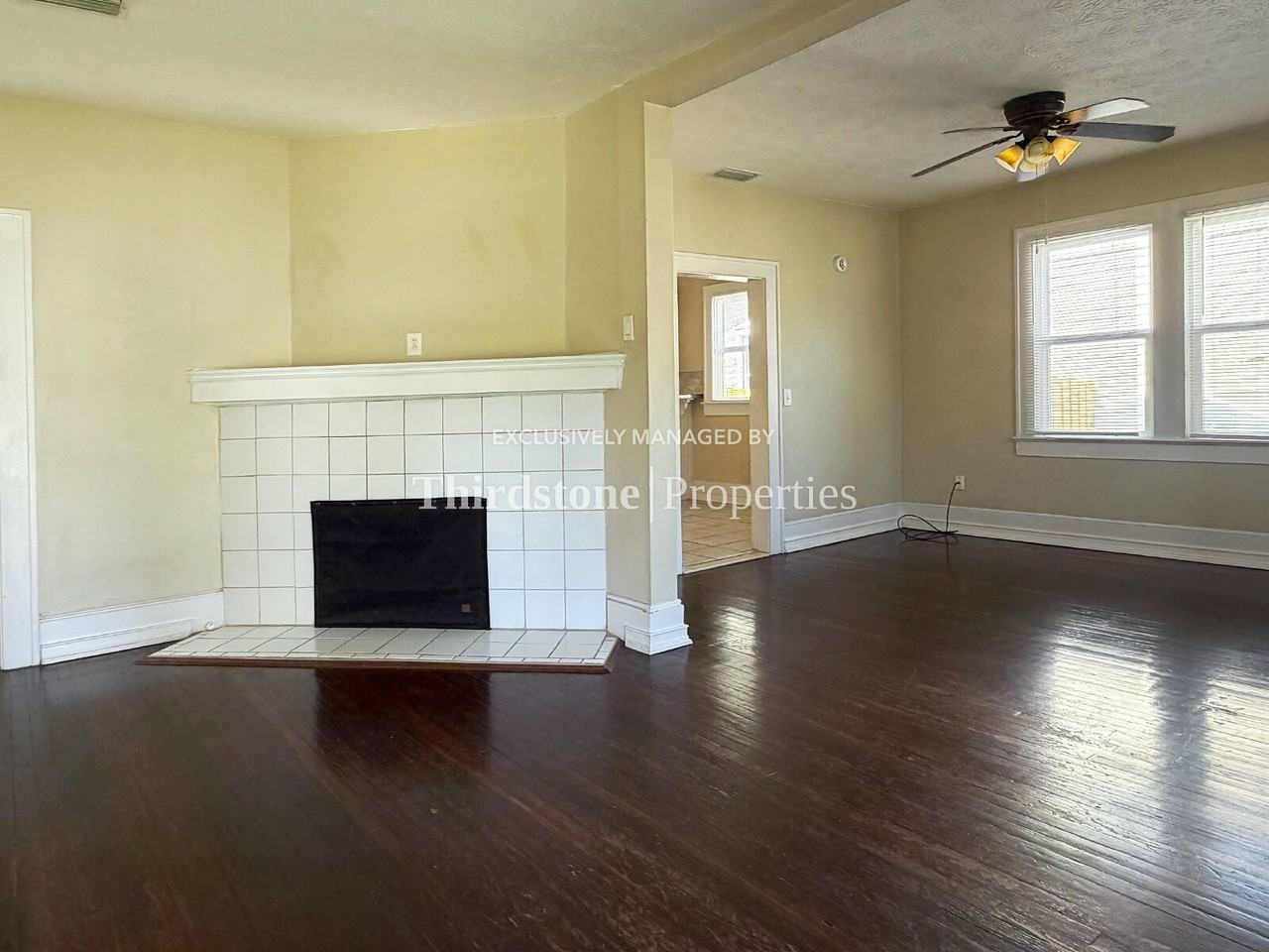 4718 Ramona Blvd - Photo 4 of 29