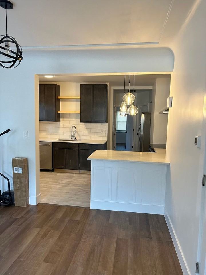 3322 Penn Ave N - Photo 6 of 20
