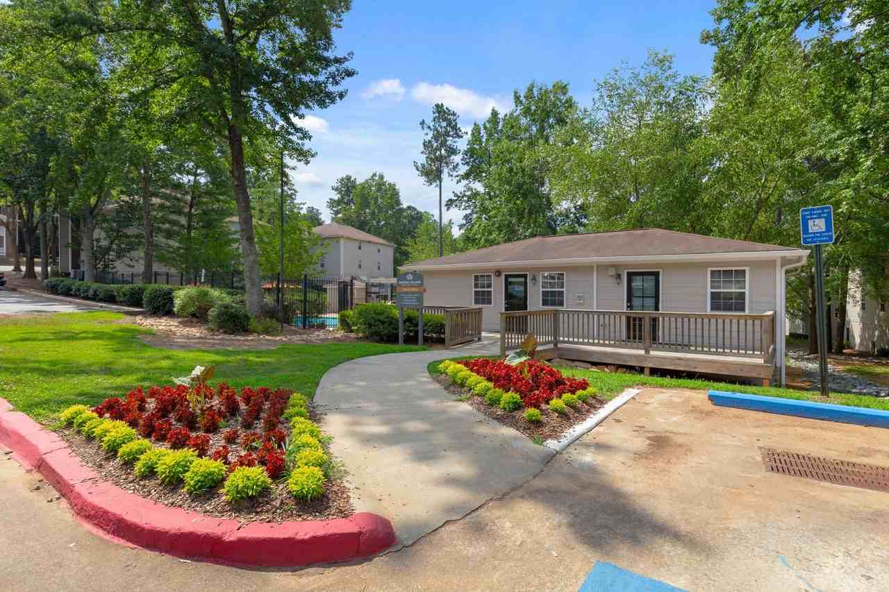 Austell Village - Photo 2 of 10